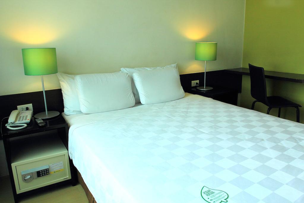 Go Hotels Plus Mandaluyong Kamer foto