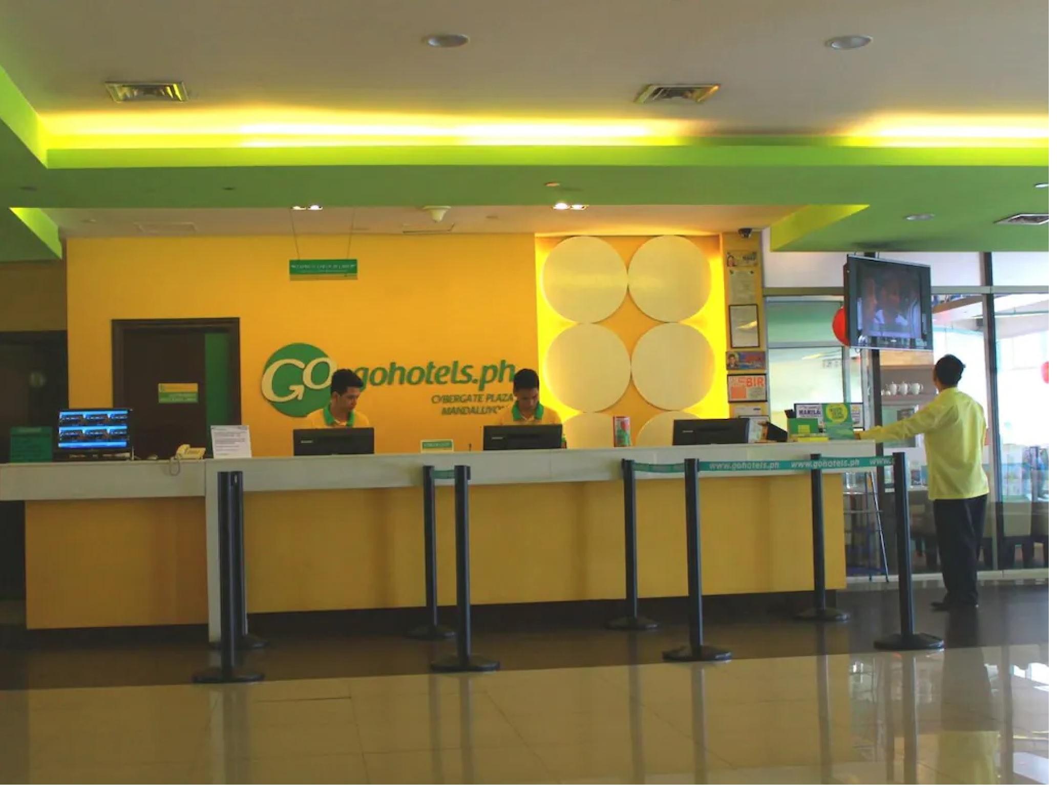 Go Hotels Plus Mandaluyong Buitenkant foto