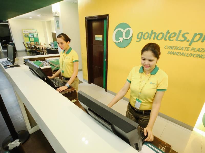 Go Hotels Plus Mandaluyong Buitenkant foto
