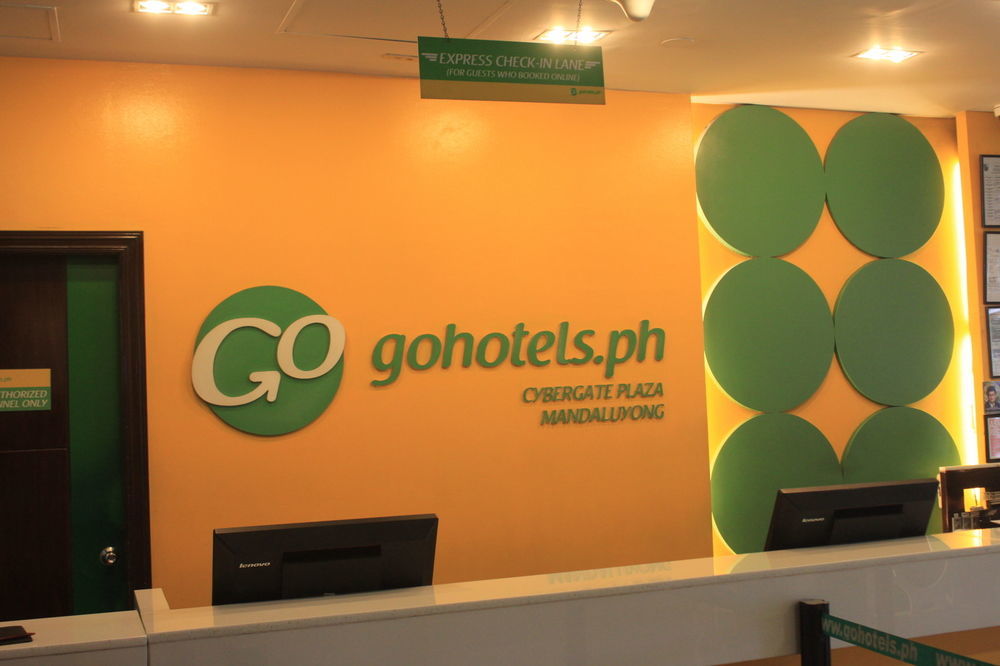 Go Hotels Plus Mandaluyong Buitenkant foto