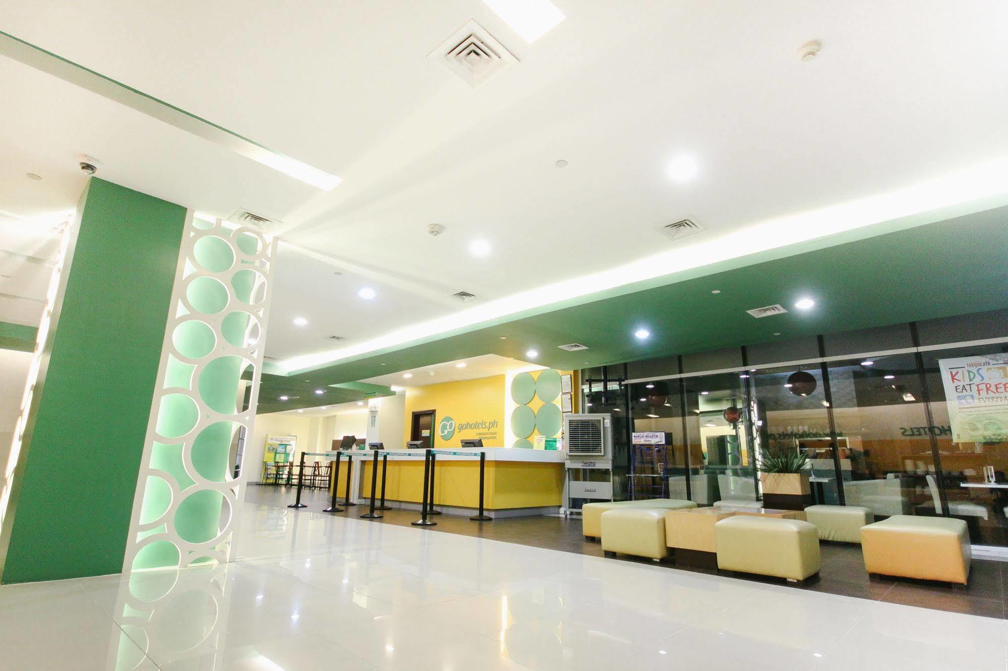 Go Hotels Plus Mandaluyong Buitenkant foto